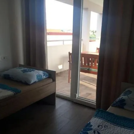 In With Balcony, Air Conditioning, Wifi, Washing Machine 5173-2 *