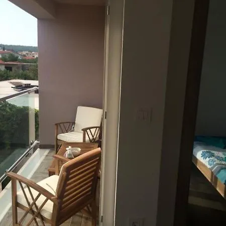 In With Balcony, Air Conditioning, Wifi, Washing Machine 5173-2