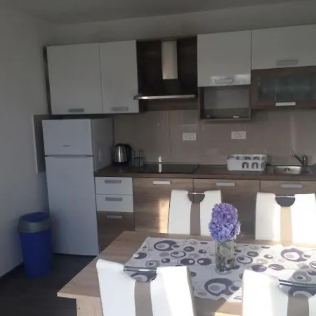 Daire In With Balcony, Air Conditioning, Wifi, Washing Machine 5173-2